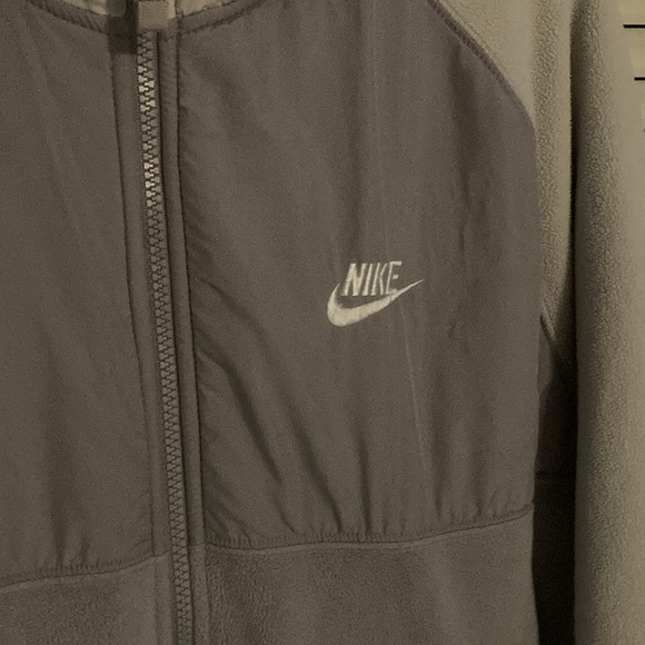 Nike Gray Hooded Jacket - Picture 2 of 4